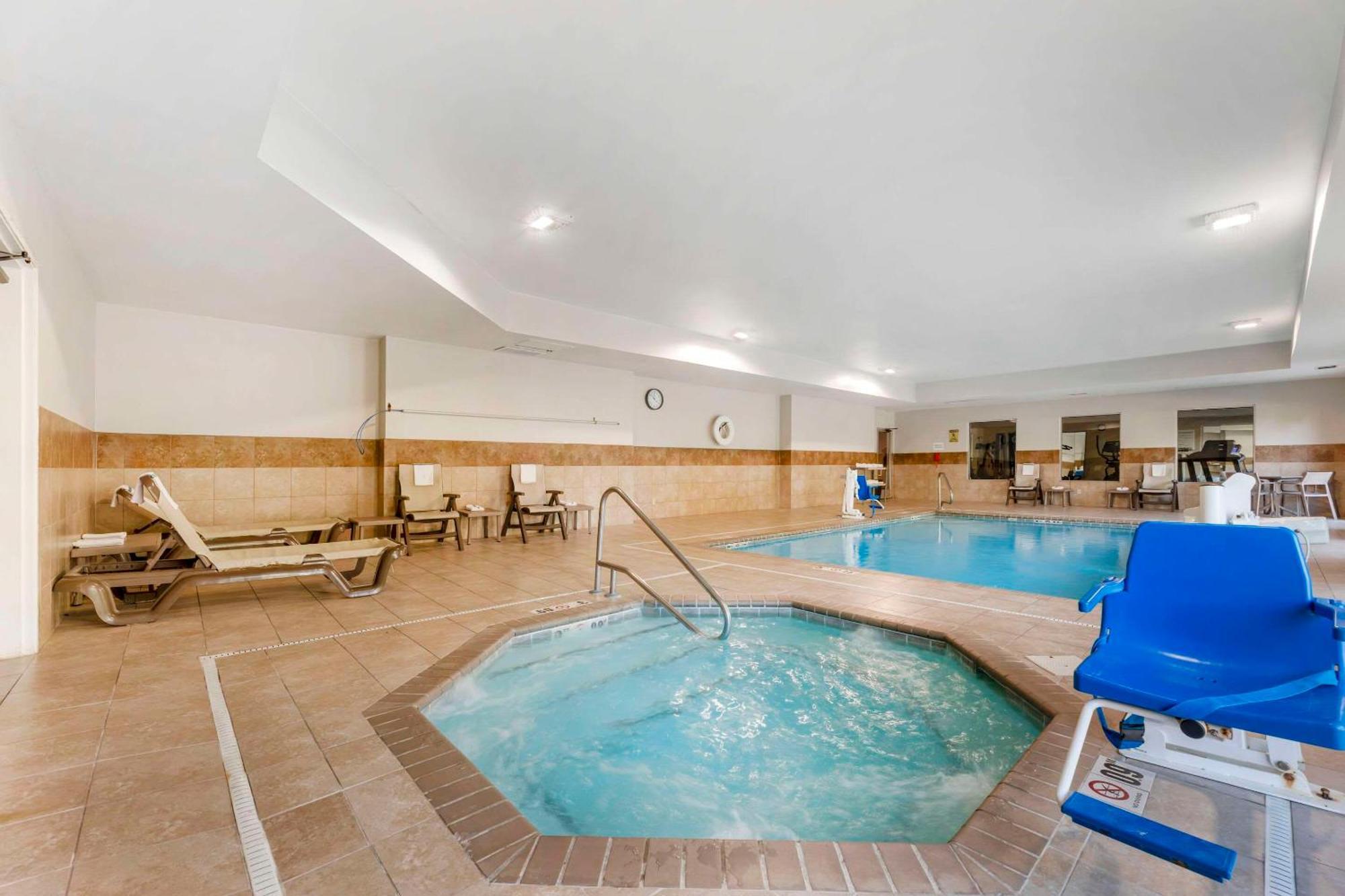 Comfort Inn & Suites Porter Near Indiana Dunes Buitenkant foto