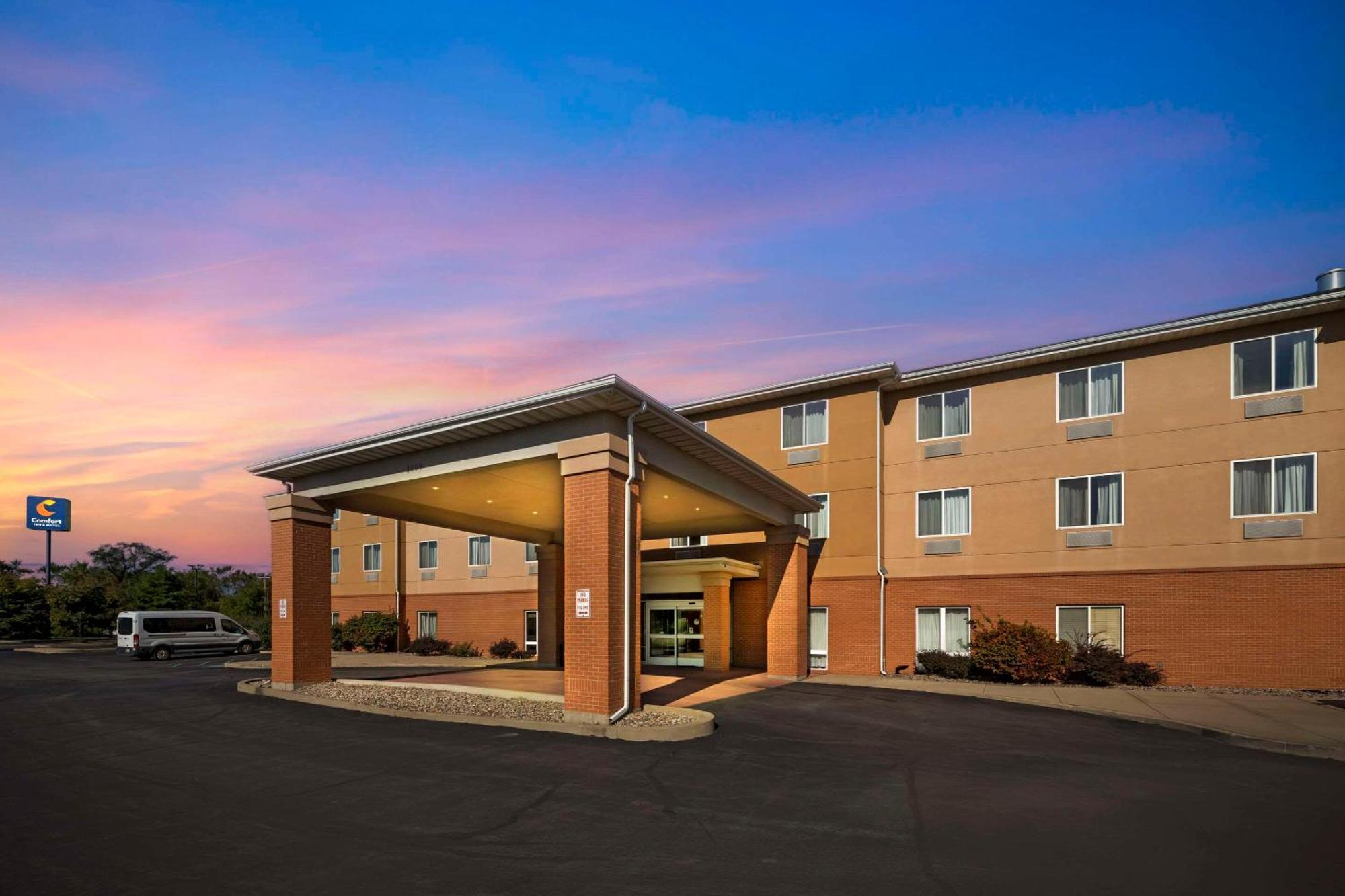 Comfort Inn & Suites Porter Near Indiana Dunes Buitenkant foto