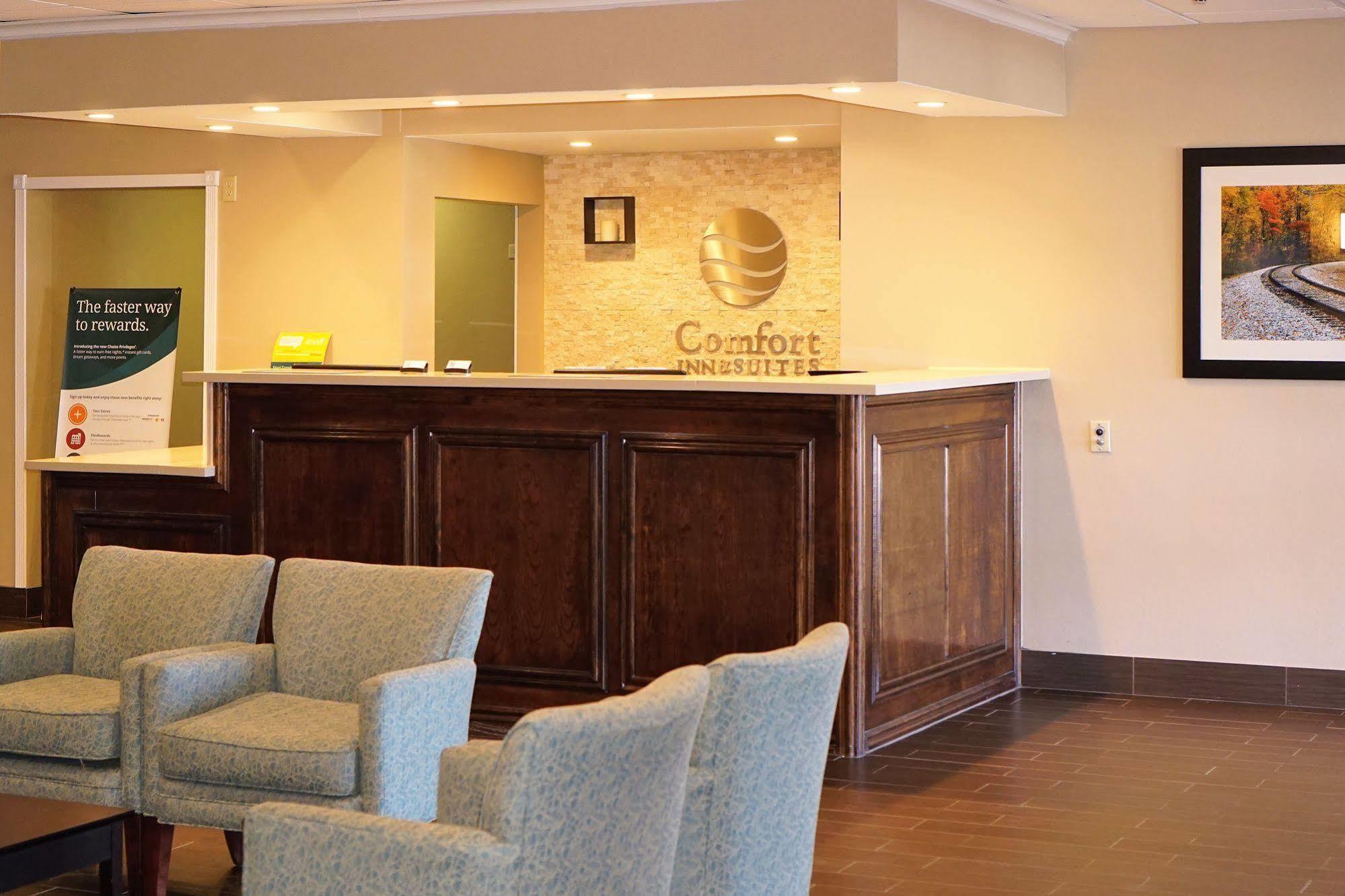 Comfort Inn & Suites Porter Near Indiana Dunes Buitenkant foto